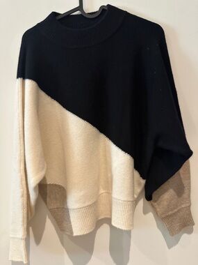 NWOT - Petite Studio Black, Cream & Tan Colorblock Crew Sweater